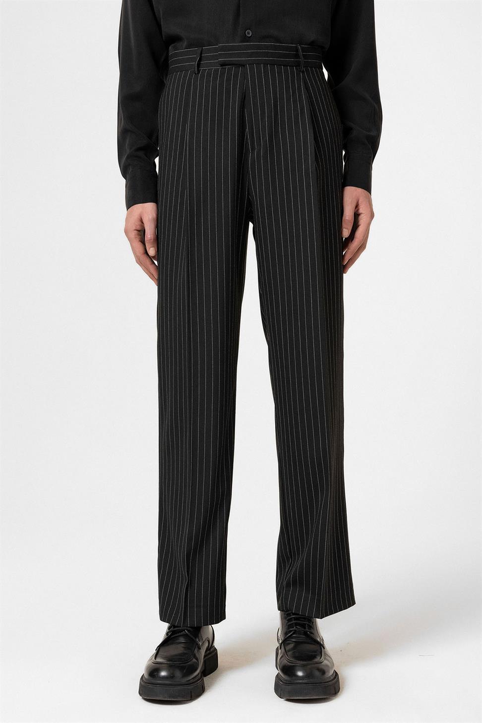 Antioch Siyah Çizgili Relaxed Fit Erkek Pantolon