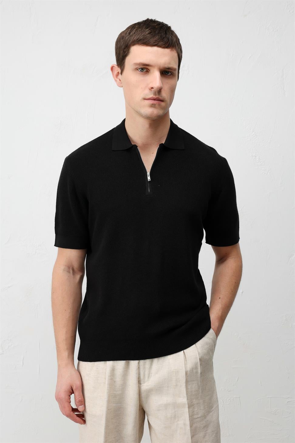Comfort Slim Zippered Mens Knit T-Shirt