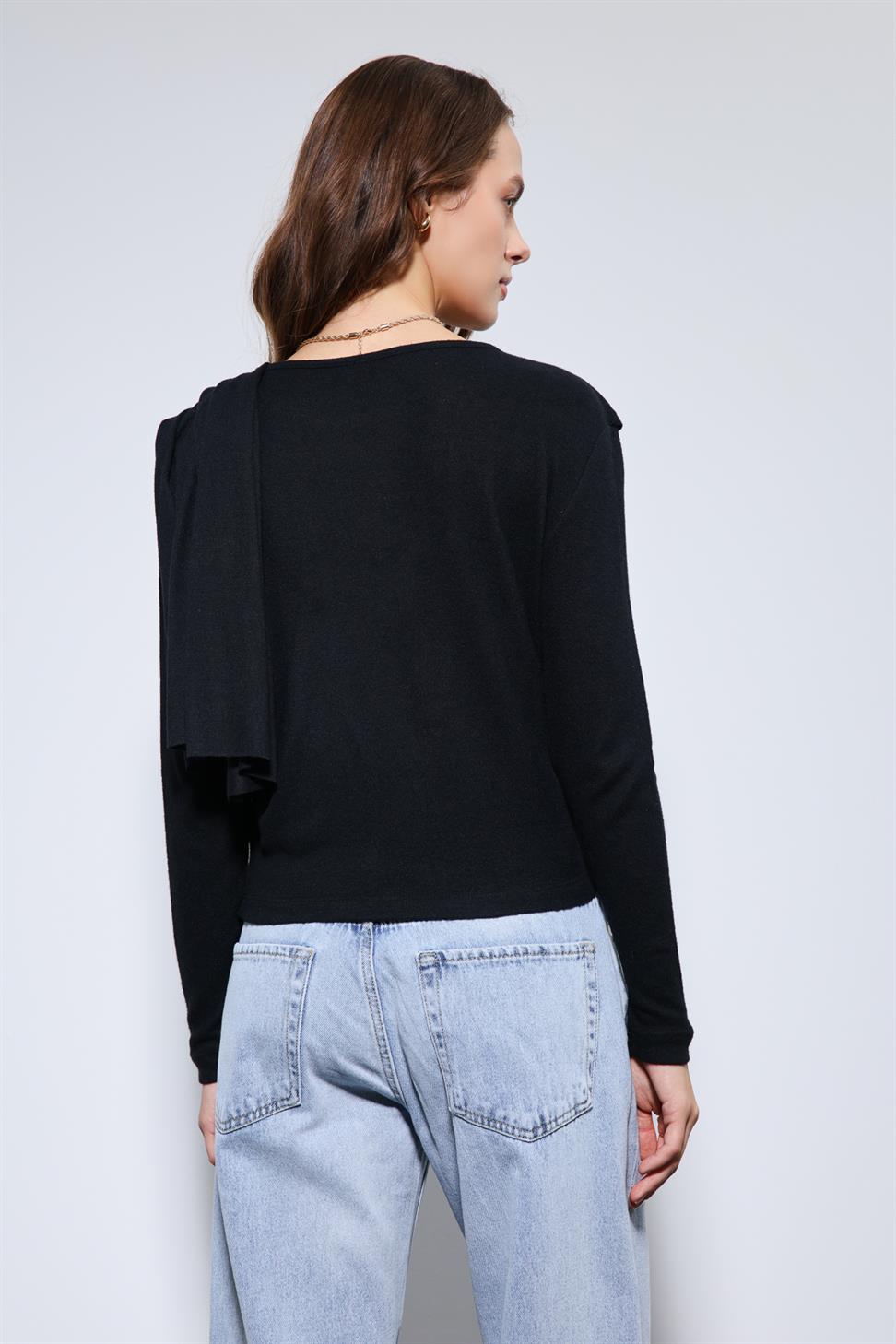 Antioch Siyah Drapeli Şal Detaylı Top