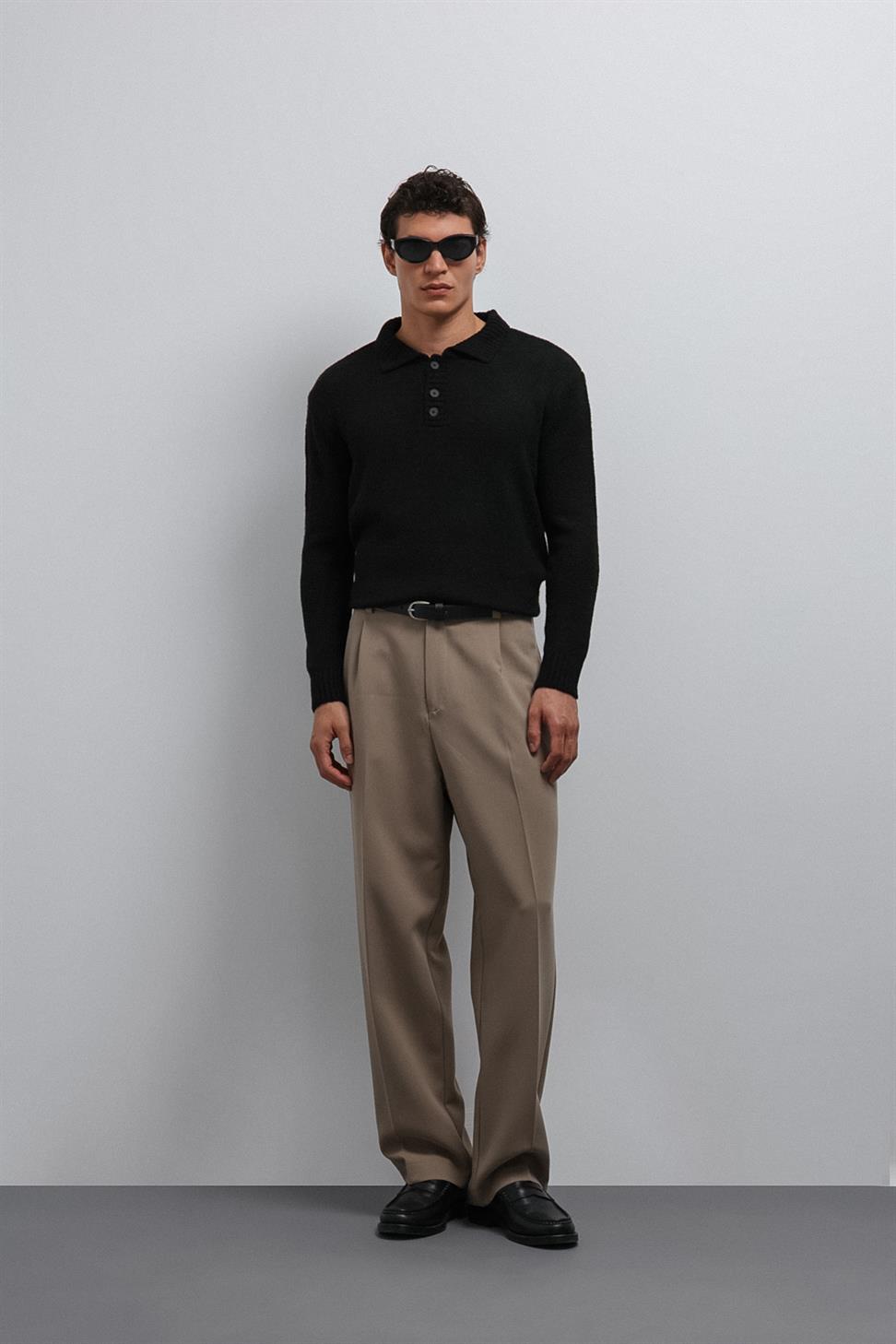 Antioch Siyah Düğmeli Yaka Erkek Kazak