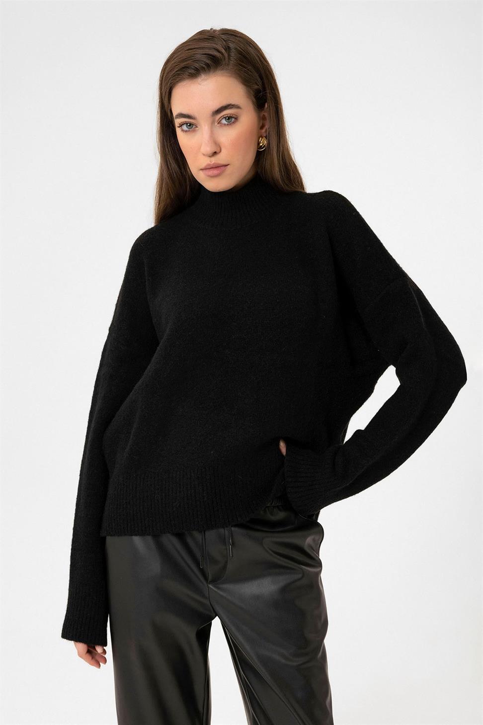 Antioch Siyah Kadın Dik Yaka Dokulu Triko Kazak