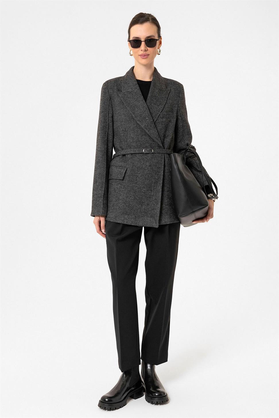 Antioch Siyah Kadın Kemerli Dokulu Blazer Ceket