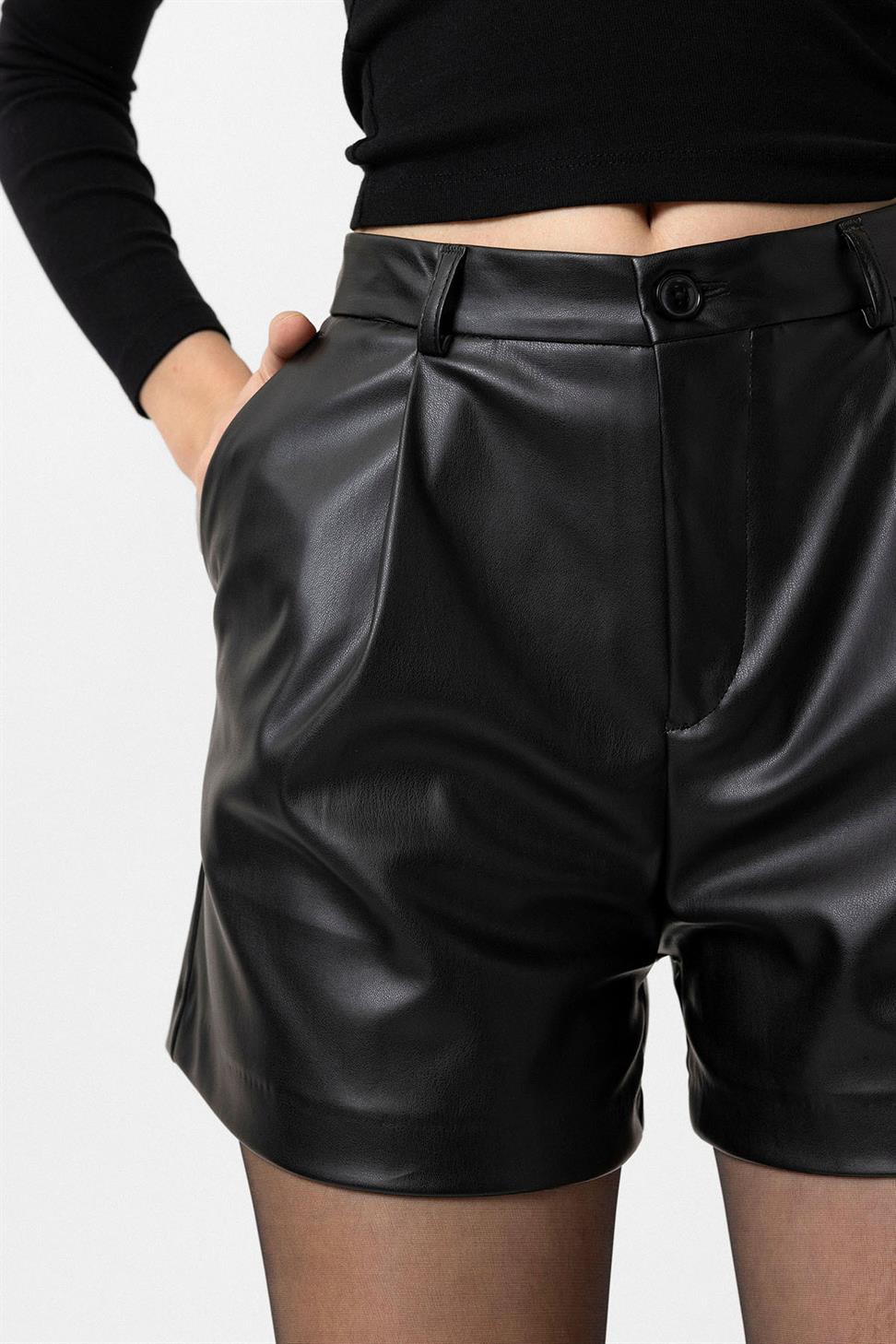 Antioch Siyah Kadın Suni Deri Kadın Şort