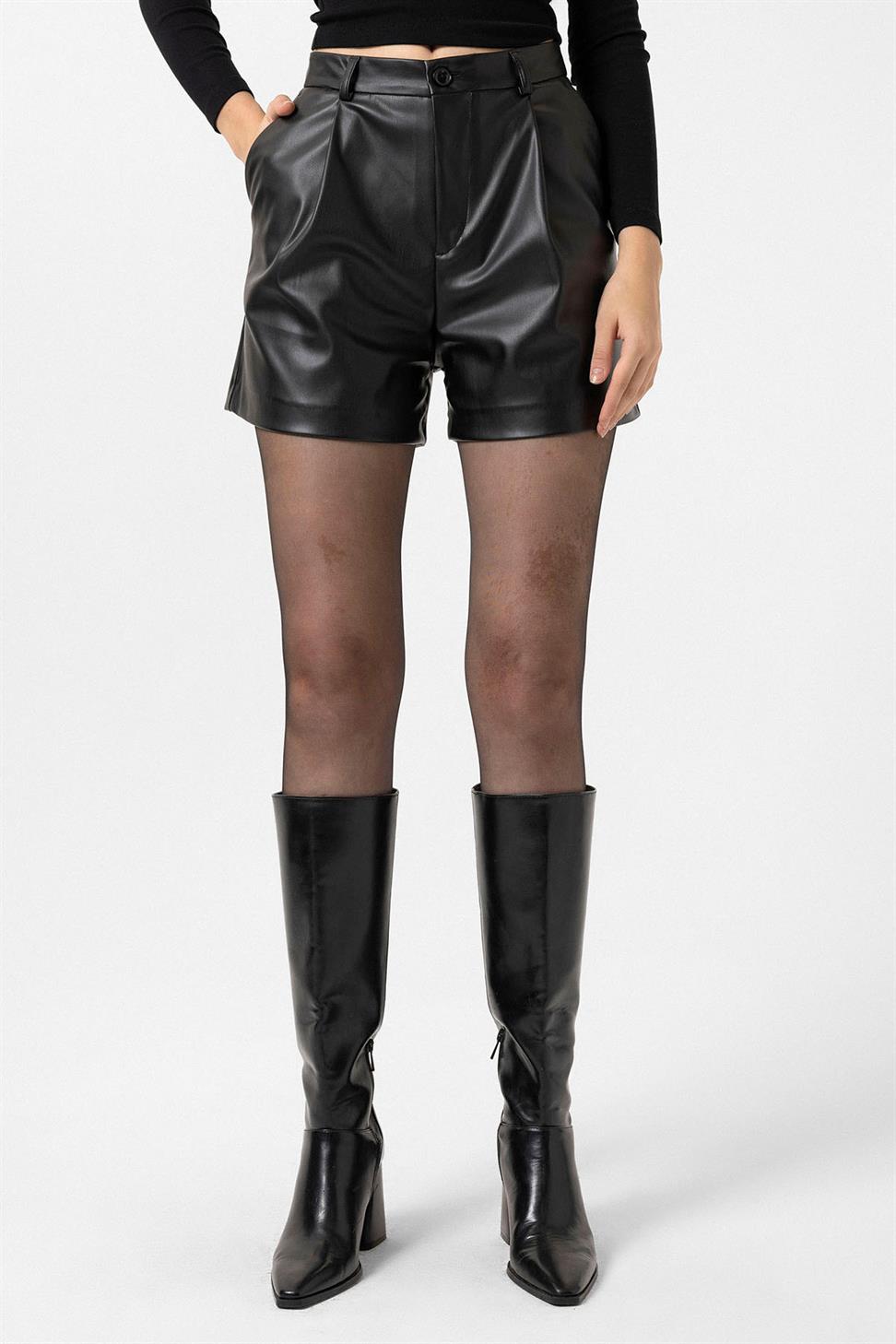 Antioch Siyah Kadın Suni Deri Kadın Şort