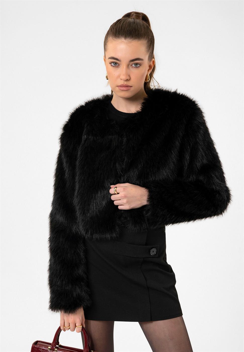 Antioch Siyah Kadın Suni Kürk Crop Ceket