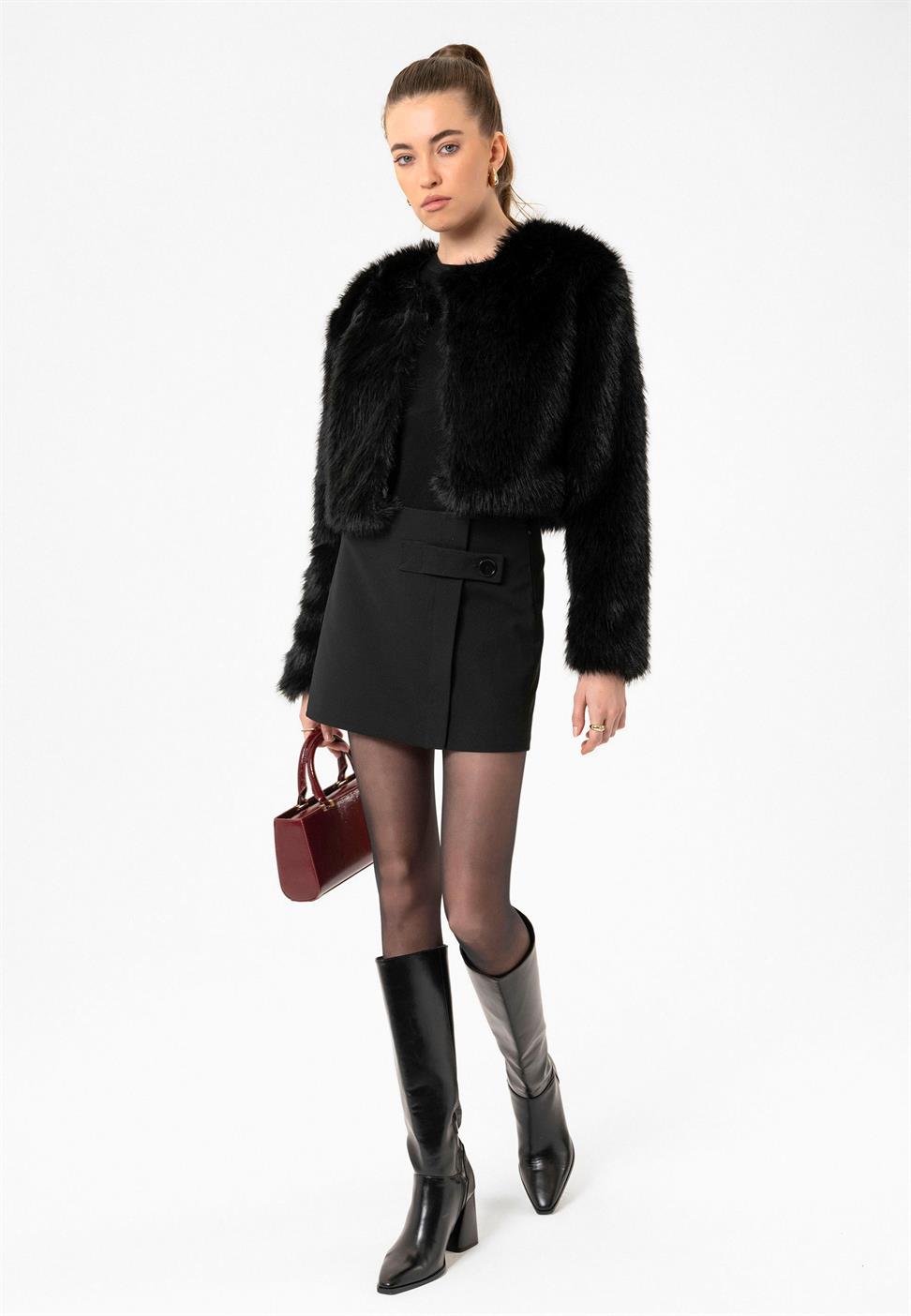 Antioch Siyah Kadın Suni Kürk Crop Ceket