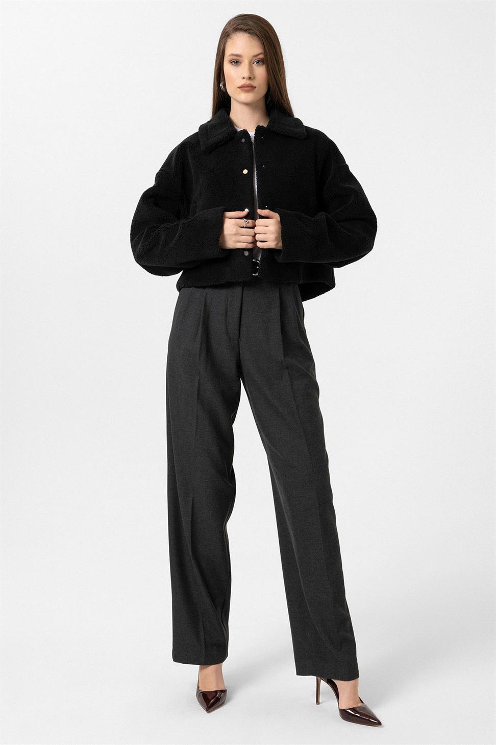 Antioch Siyah Kadın Yumuşak Dokulu Mont