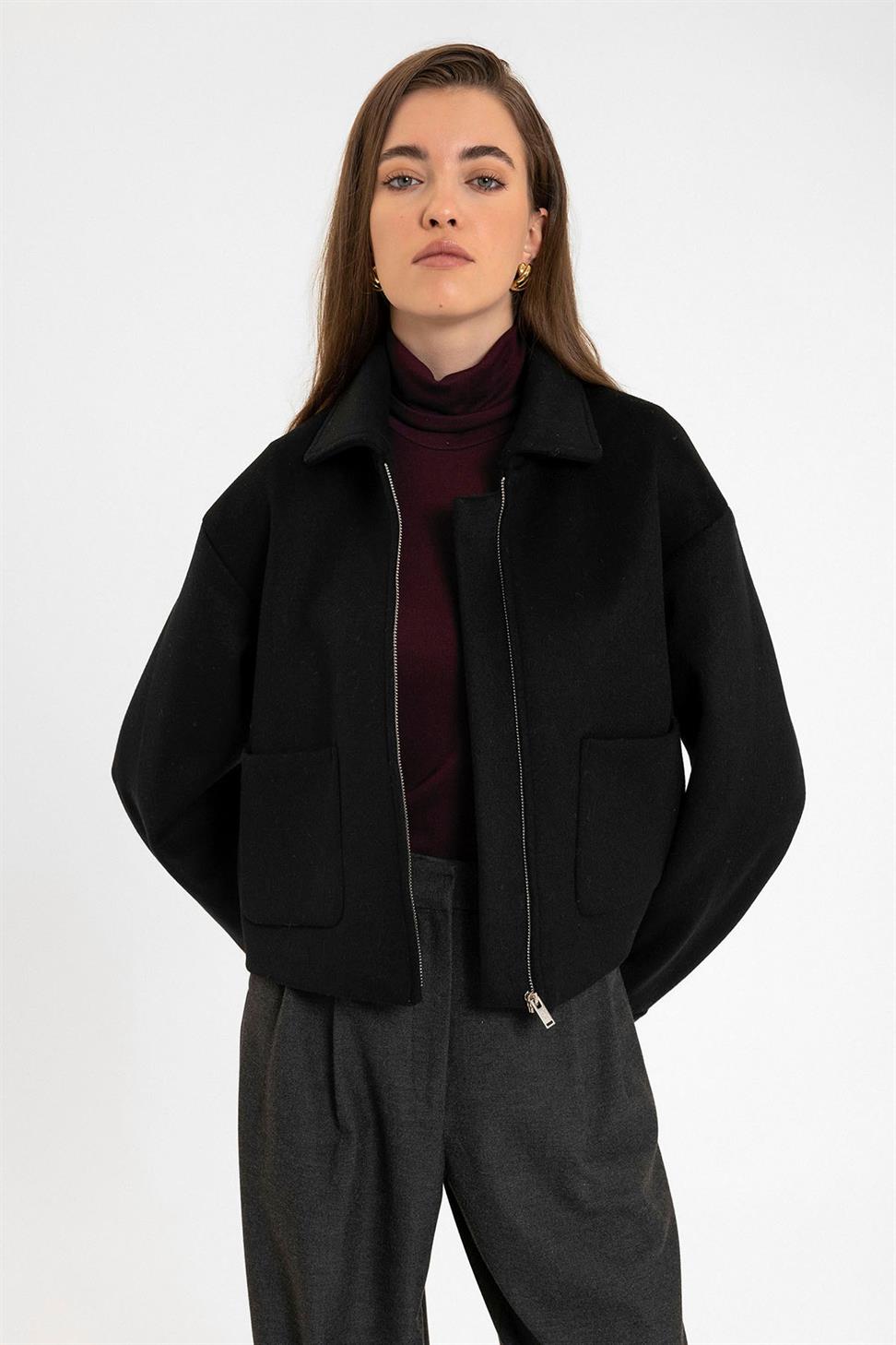 Antioch Siyah Kadın Yün Karışımlı Kısa Ceket