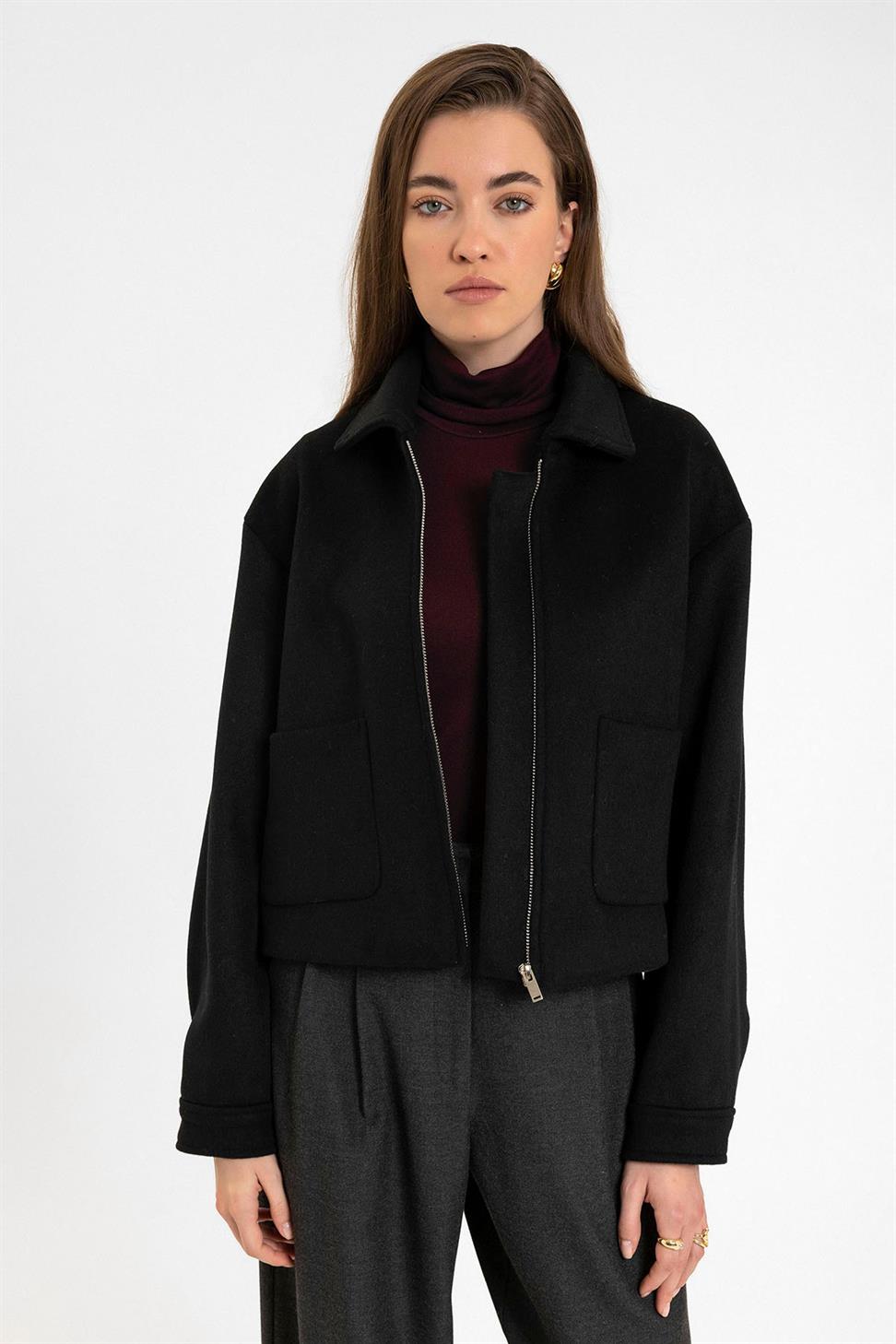 Antioch Siyah Kadın Yün Karışımlı Kısa Ceket
