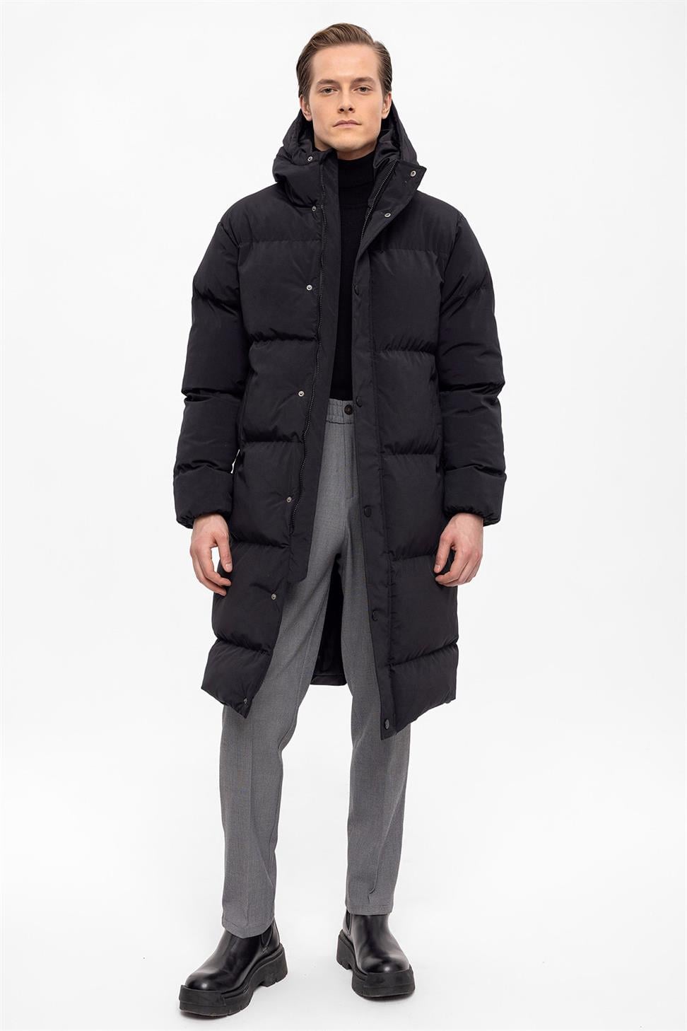 سترة منتفخة طويلة مقنعين