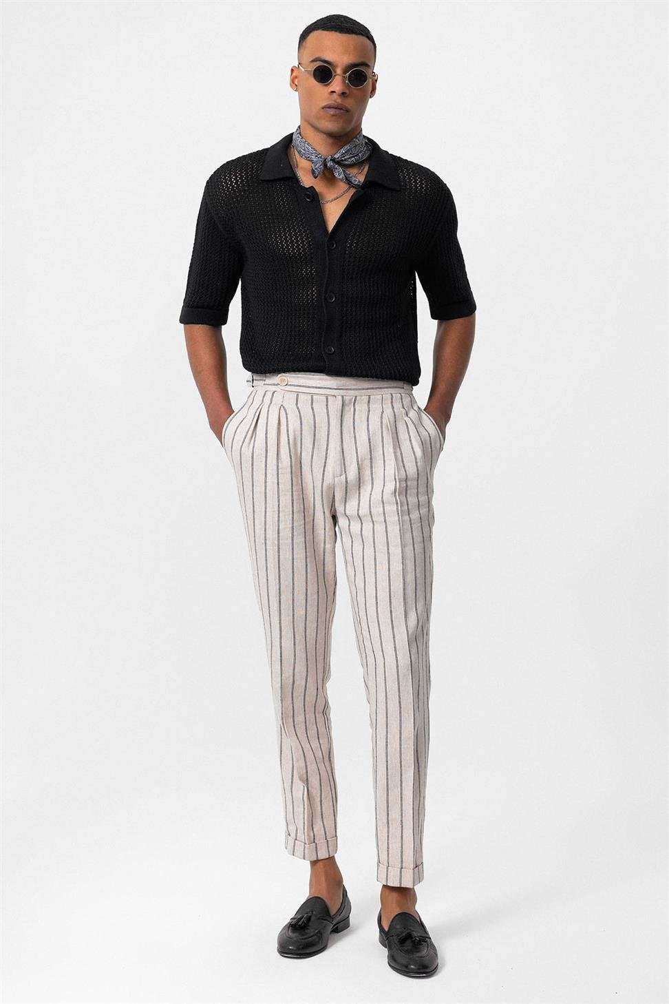 قميص رجالي مخرم بأكمام قصيرة مخرم