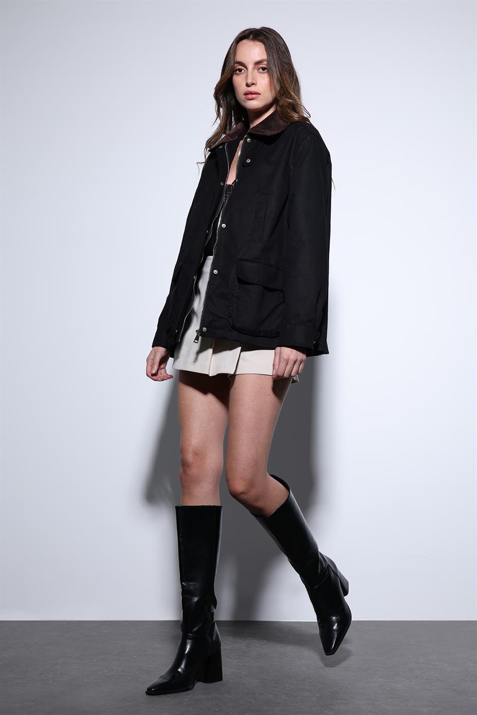 Antioch Siyah Kontrast Yaka Kadın Ceket