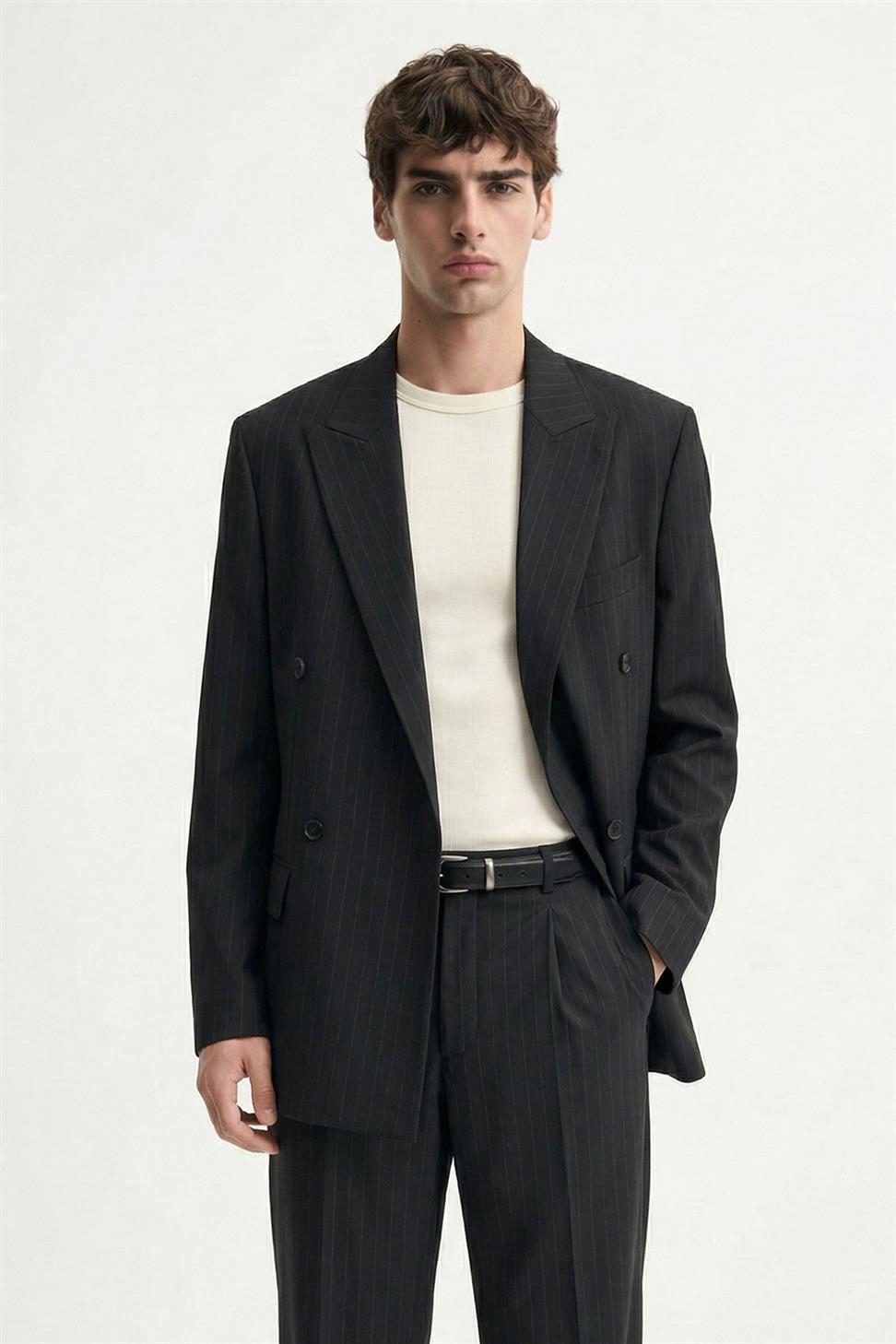 Antioch Siyah Kruvaze Çizgili Erkek Takım Elbise