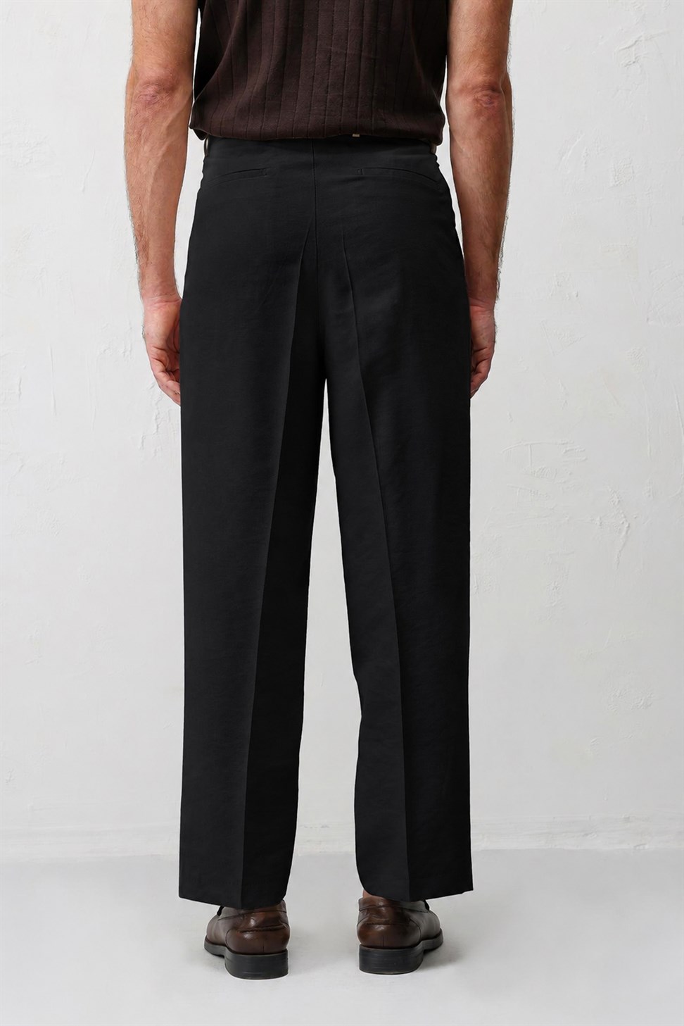 Antioch Siyah Pileli Relaxed Fit Erkek Pantolon