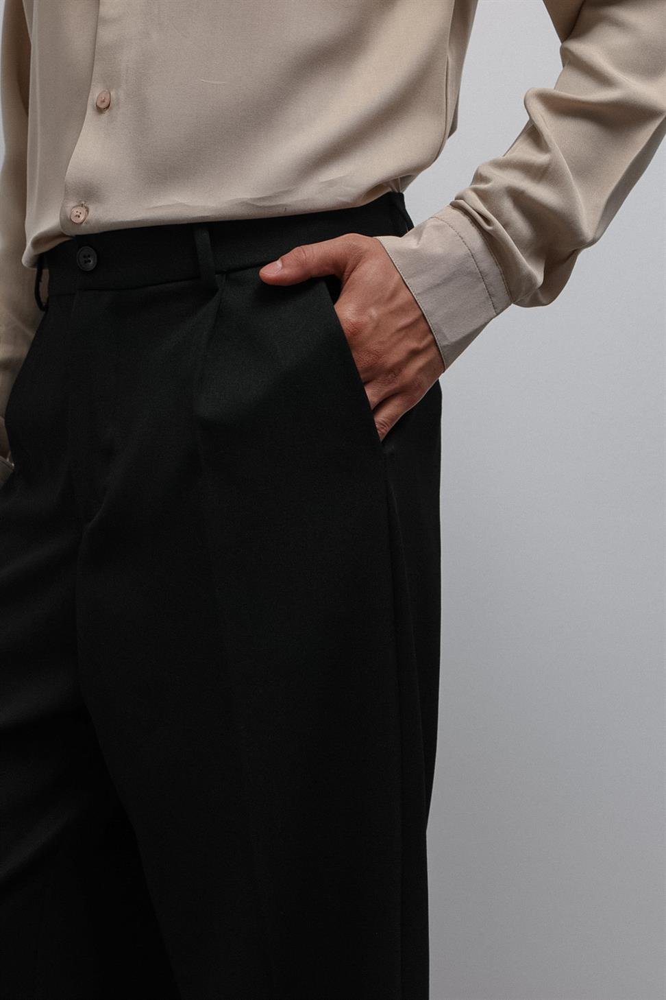 Antioch Siyah Relax Fit Pilili Erkek Pantolon