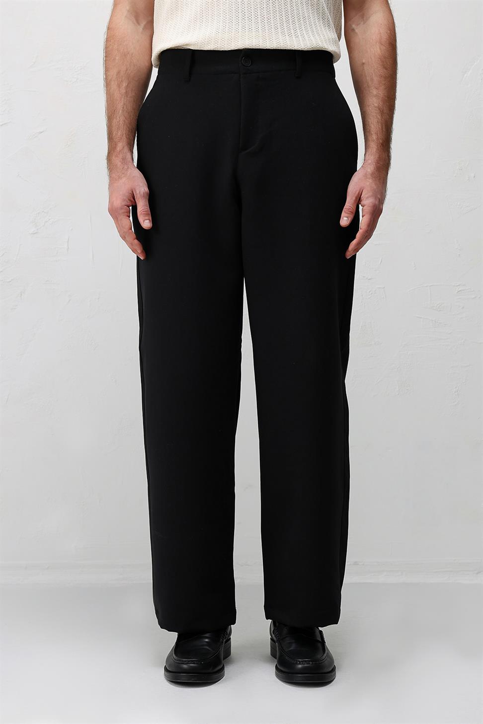 بنطلون رجالي بقصة مريحة