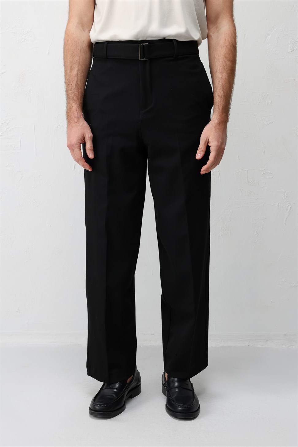 Antioch Siyah Relaxed Fit Kemerli Erkek Pantolon