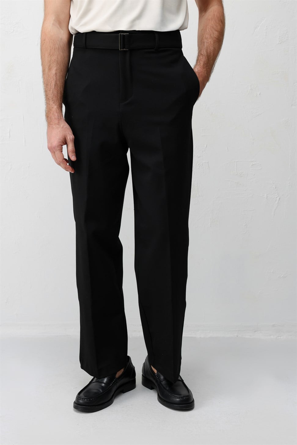 Antioch Siyah Relaxed Fit Kemerli Erkek Pantolon