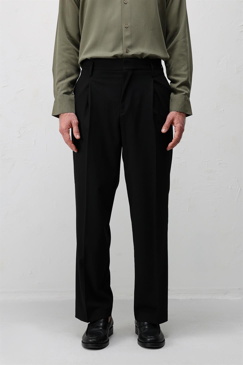 Antioch Siyah Relaxed Fit Pileli Erkek Pantolon