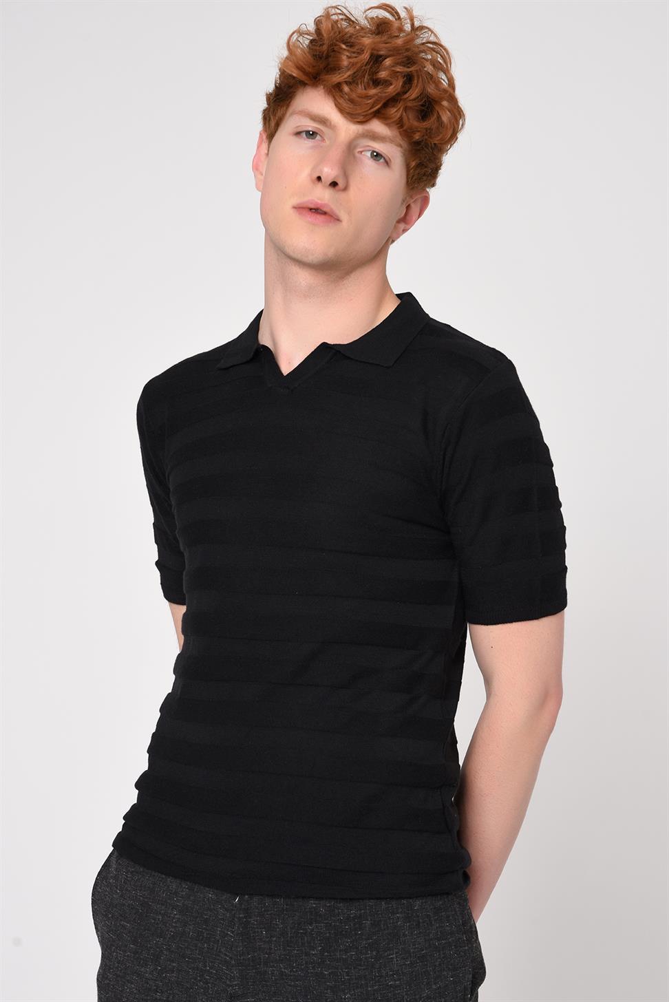 تي شيرت تريكو منقوش بياقة بولو مخططة