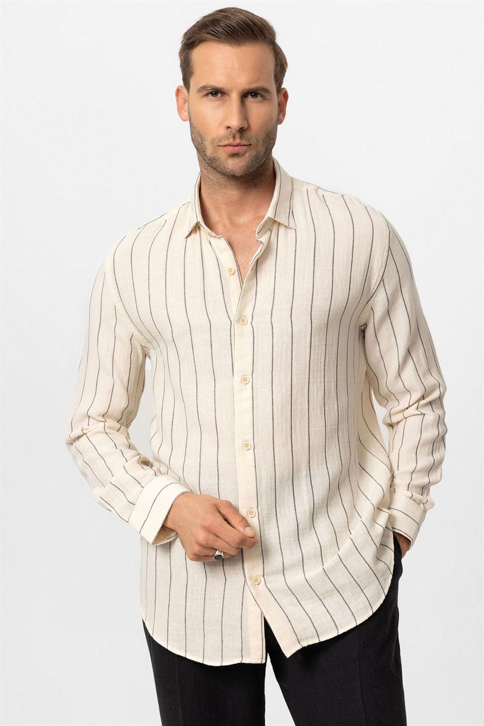قميص رجالي مخطط بقصة ضيقة للرجال