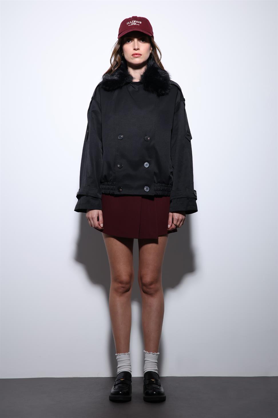 Antioch Siyah Suni Kürklü Kısa Kadın Trençkot