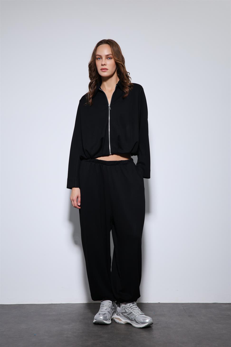 Antioch Siyah Volümlü Ceket ve Paça Lastikli Eşofman Takım