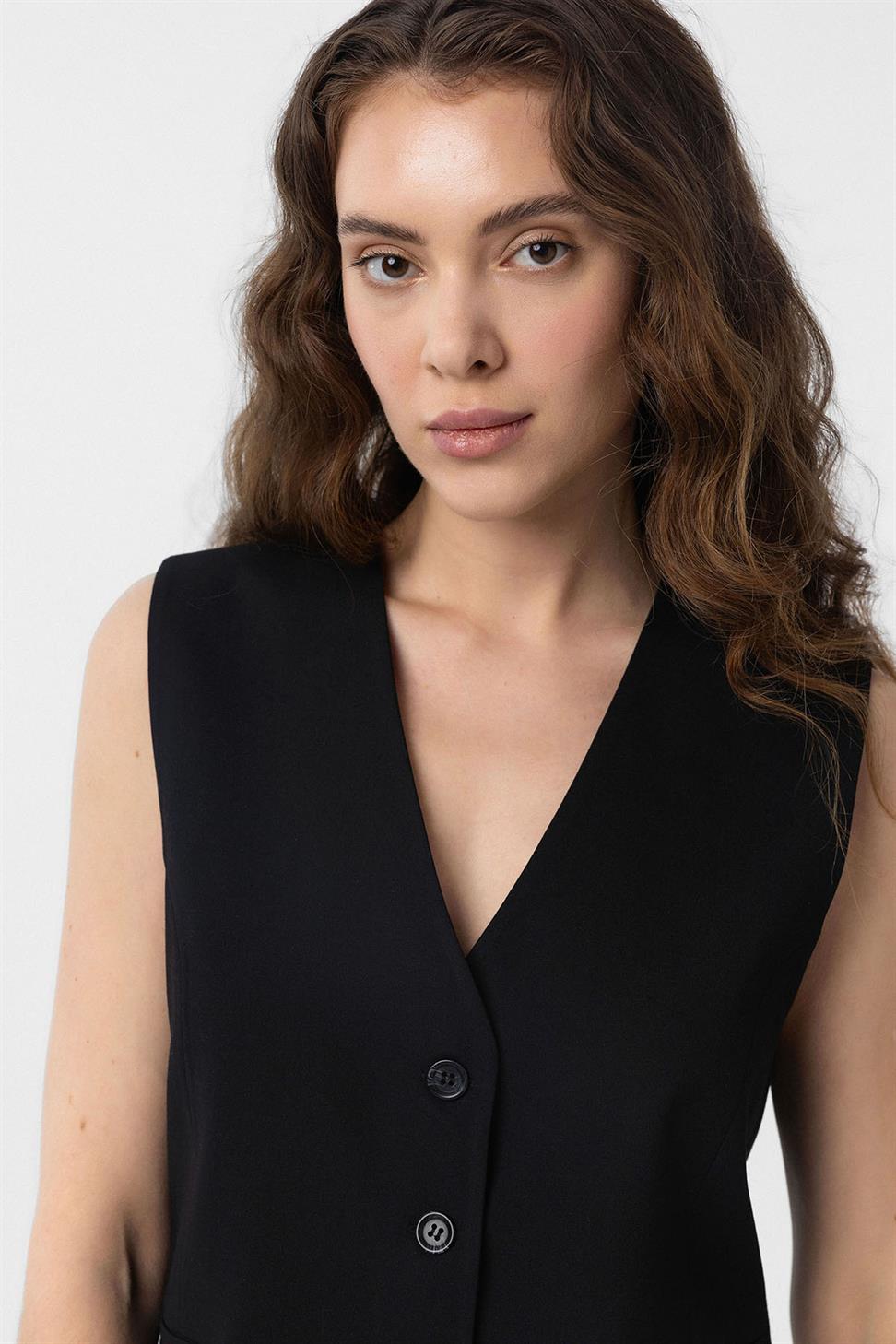 Antioch Siyah Yırtmaçlı Kadın Yelek