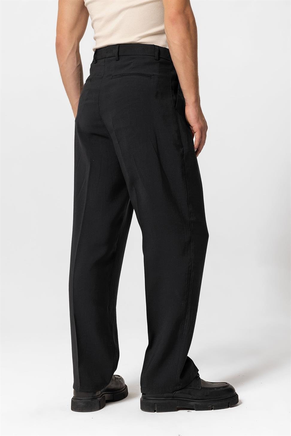 بنطلون رجالي فضفاض ذو ثنيات عالية الخصر للرجال