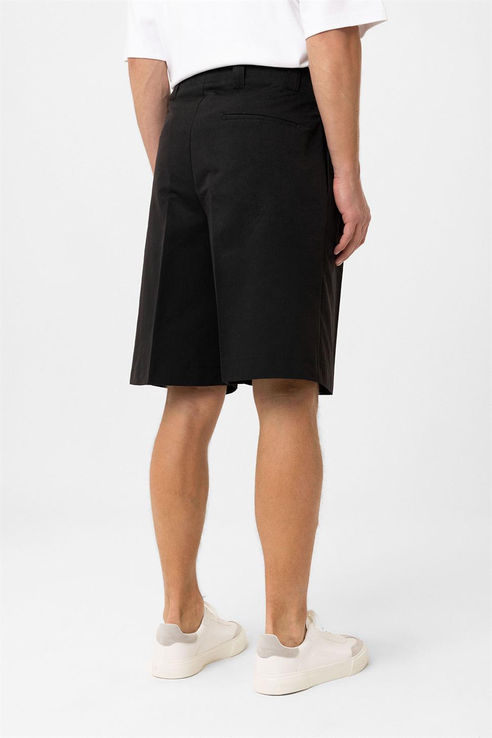 Antioch Siyah Yüksek Bel Pileli Relaxed Bermuda Erkek Şort