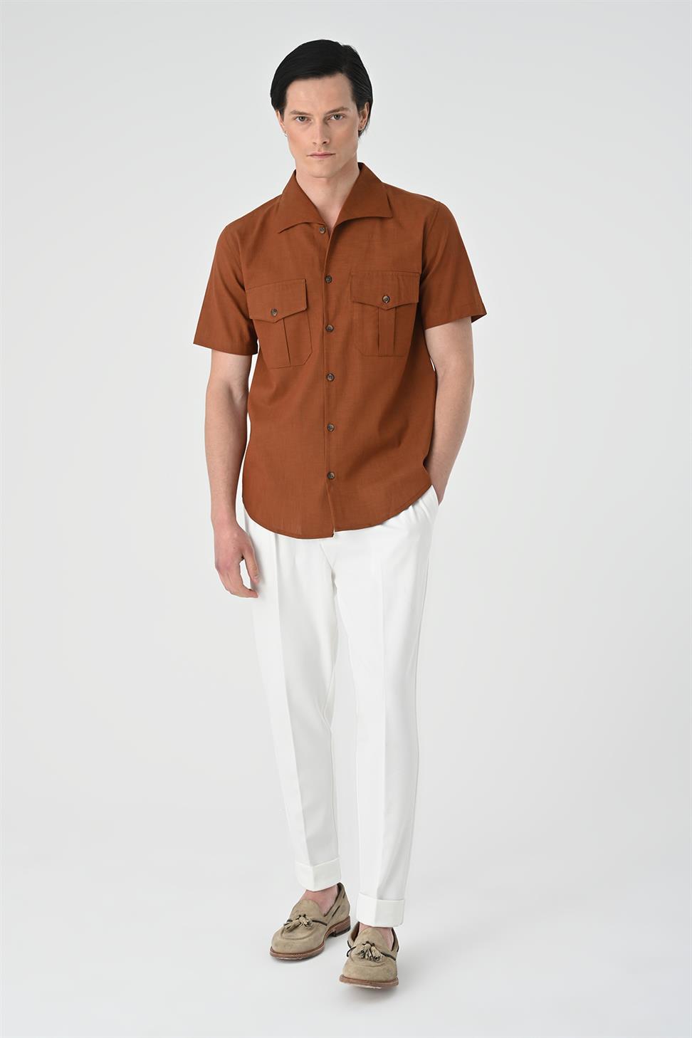 قميص رجالي بياقة واسعة وجيب مزدوج بقصة ضيقة