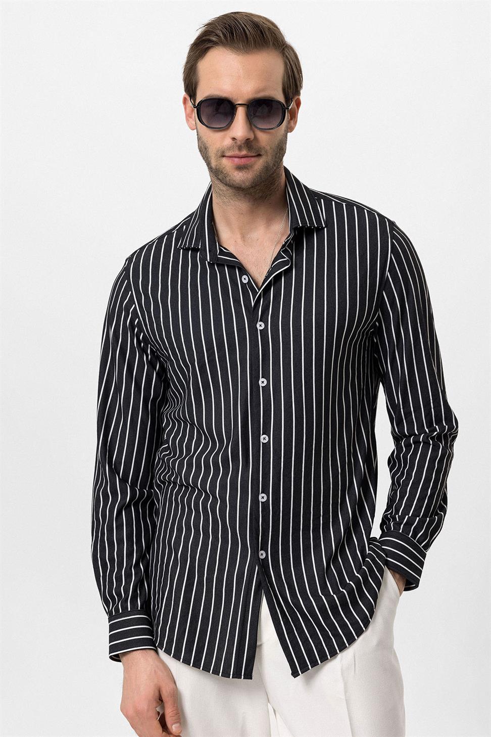 قميص رجالي مخطط بقصة ضيقة وأكمام طويلة