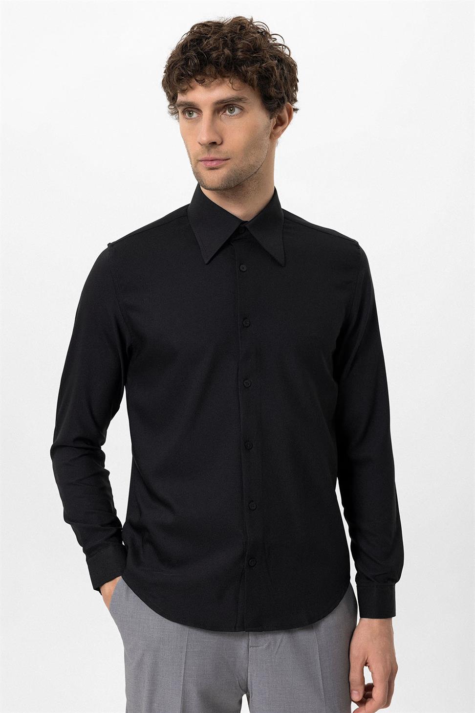 قميص رجالي ذو قصة ضيقة وأكمام طويلة وياقة واسعة