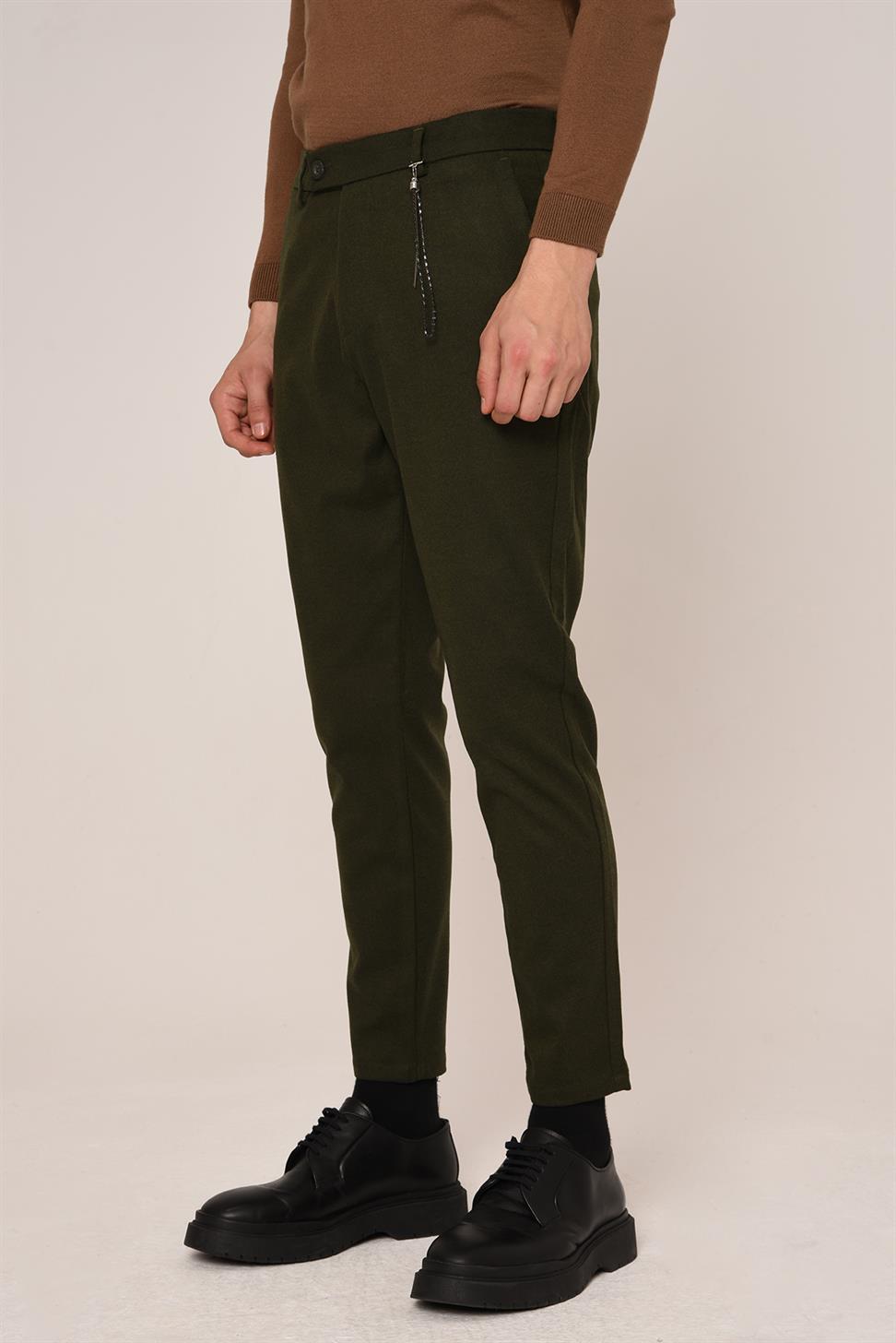 بنطلون قماش الفانيلا ذو قصة ضيقة