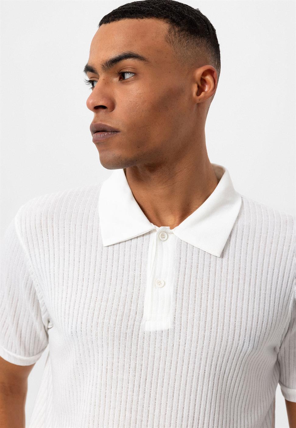 تي شيرت بولو ياكا إركيك بقصة ضيقة