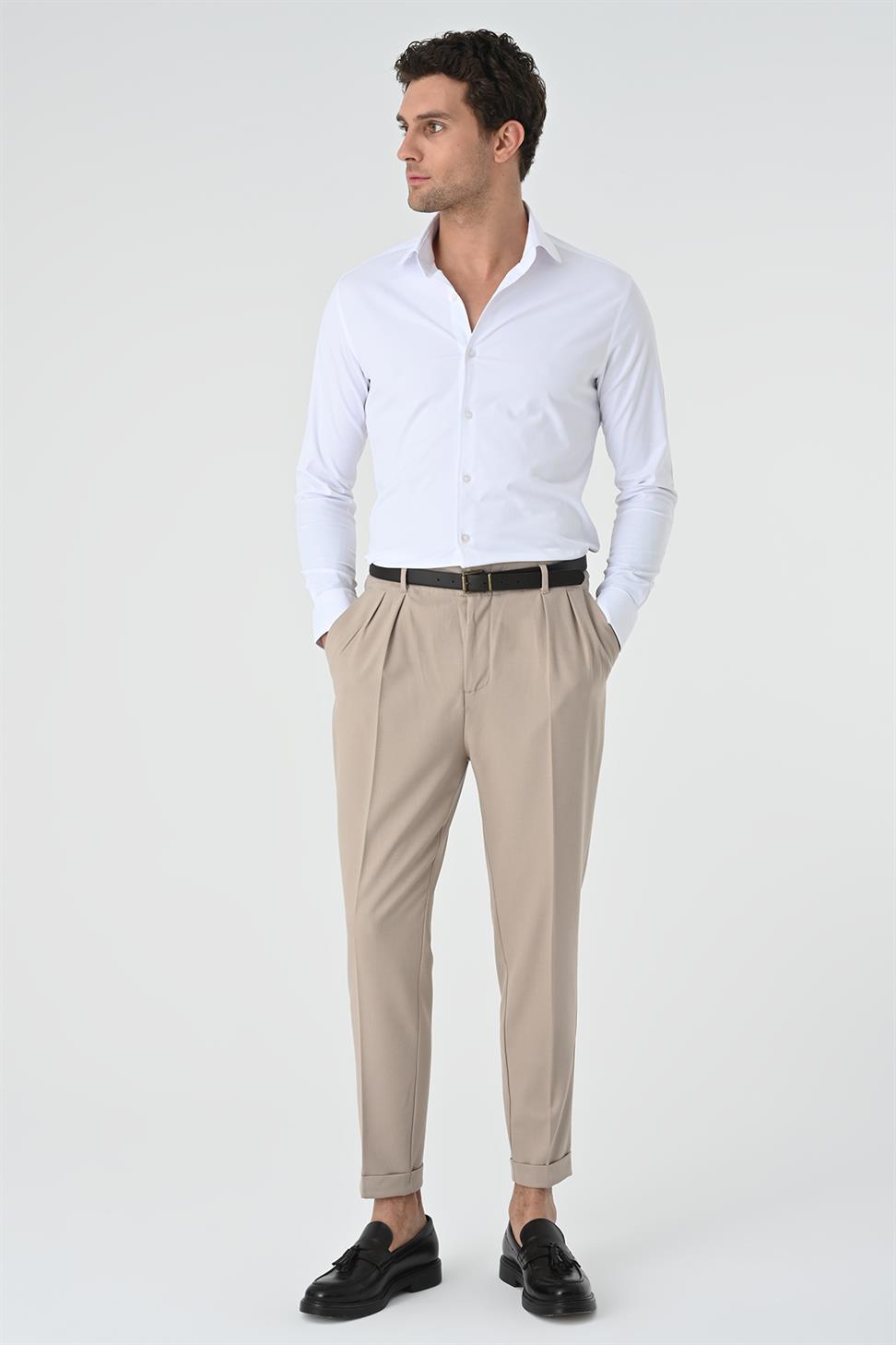 قميص رجالي بقصة ضيقة وأكمام طويلة