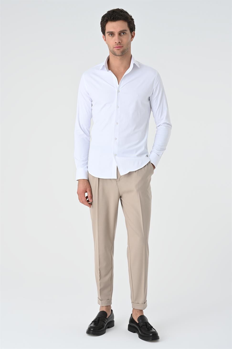 قميص رجالي بقصة ضيقة وأكمام طويلة