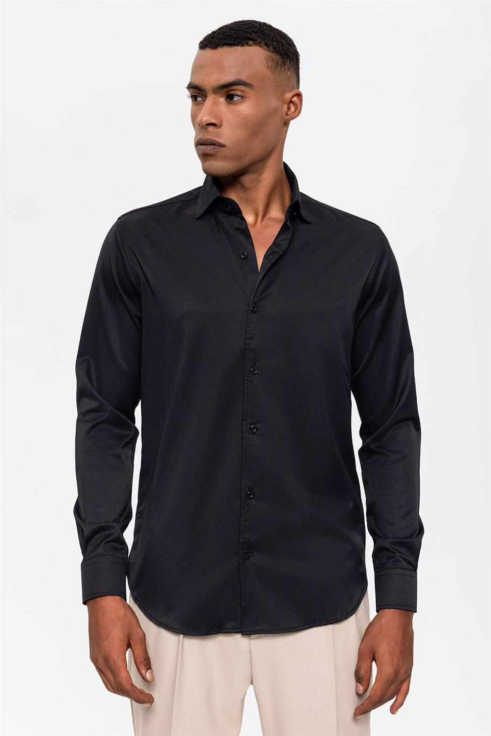 قميص رجالي بقصة ضيقة وأكمام طويلة