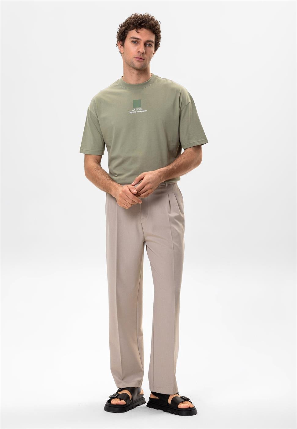 تي شيرت رجالي مطبوع كبير الحجم