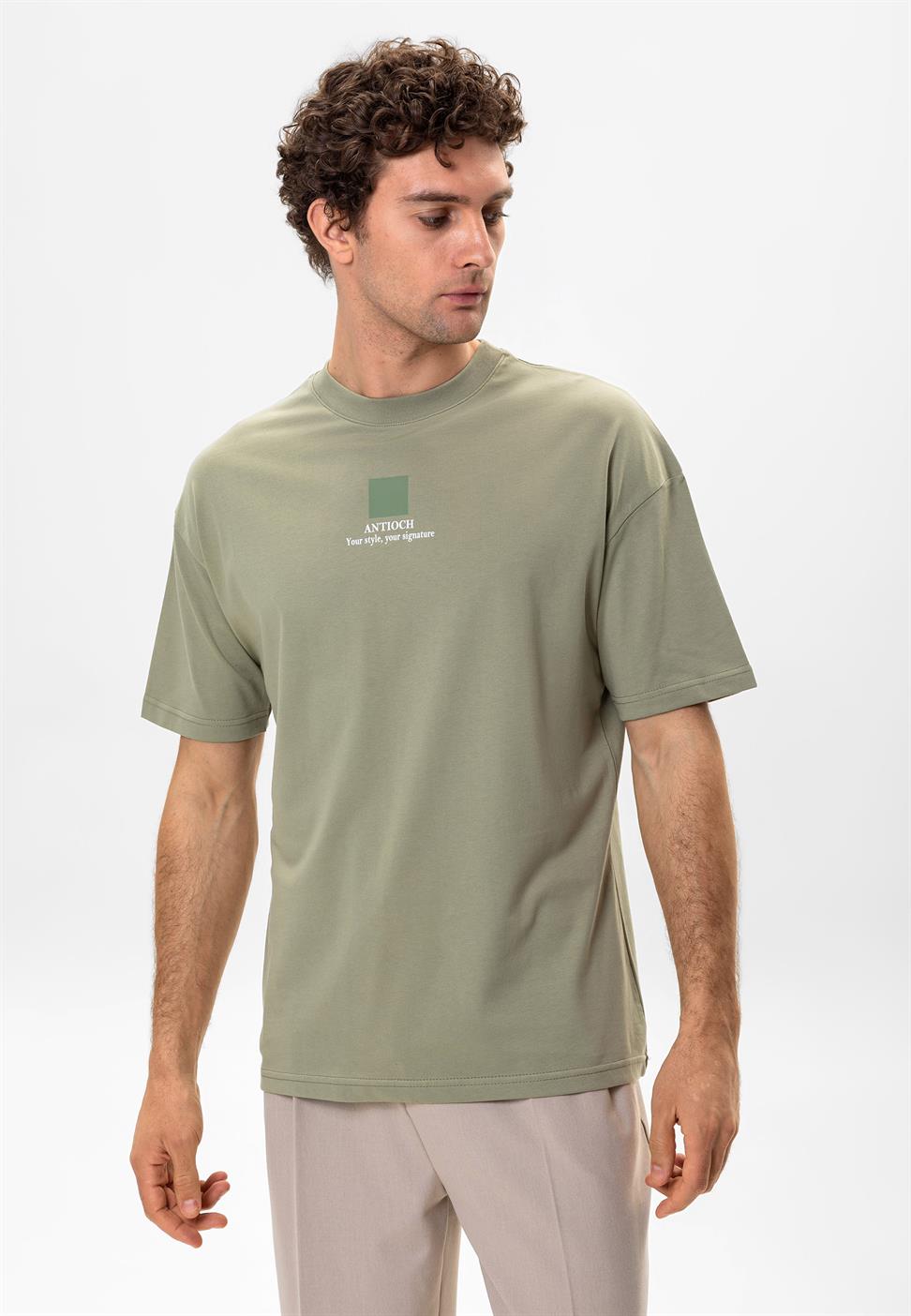 تي شيرت رجالي مطبوع كبير الحجم