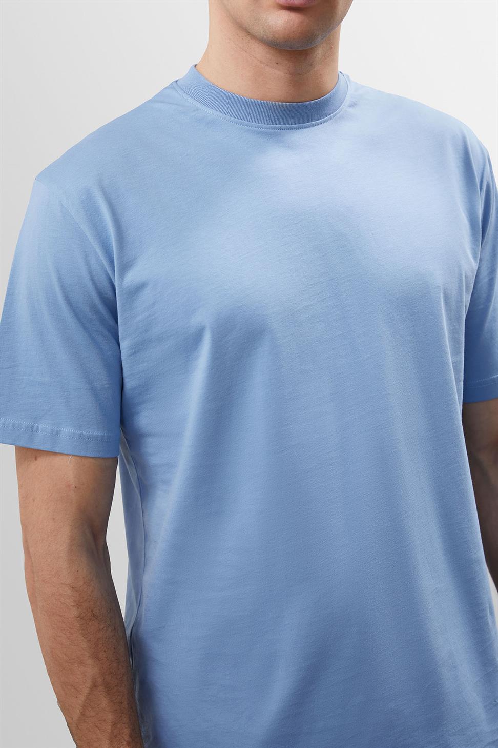 طاقم الرقبة الأساسية تي شيرت