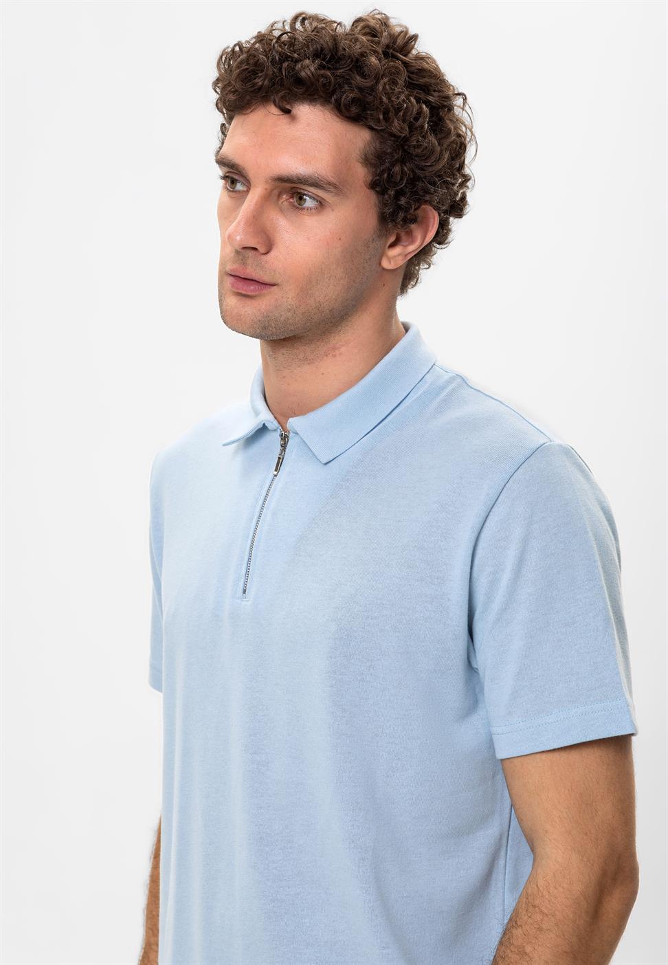 تي شيرت بولو بسحاب للرجال