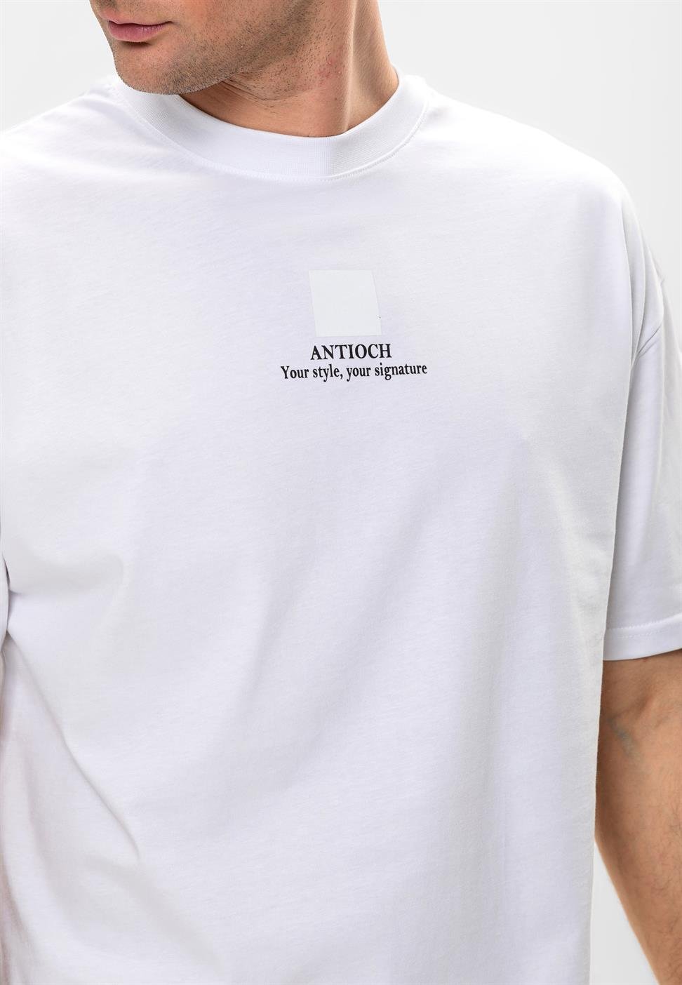 تي شيرت رجالي مطبوع كبير الحجم