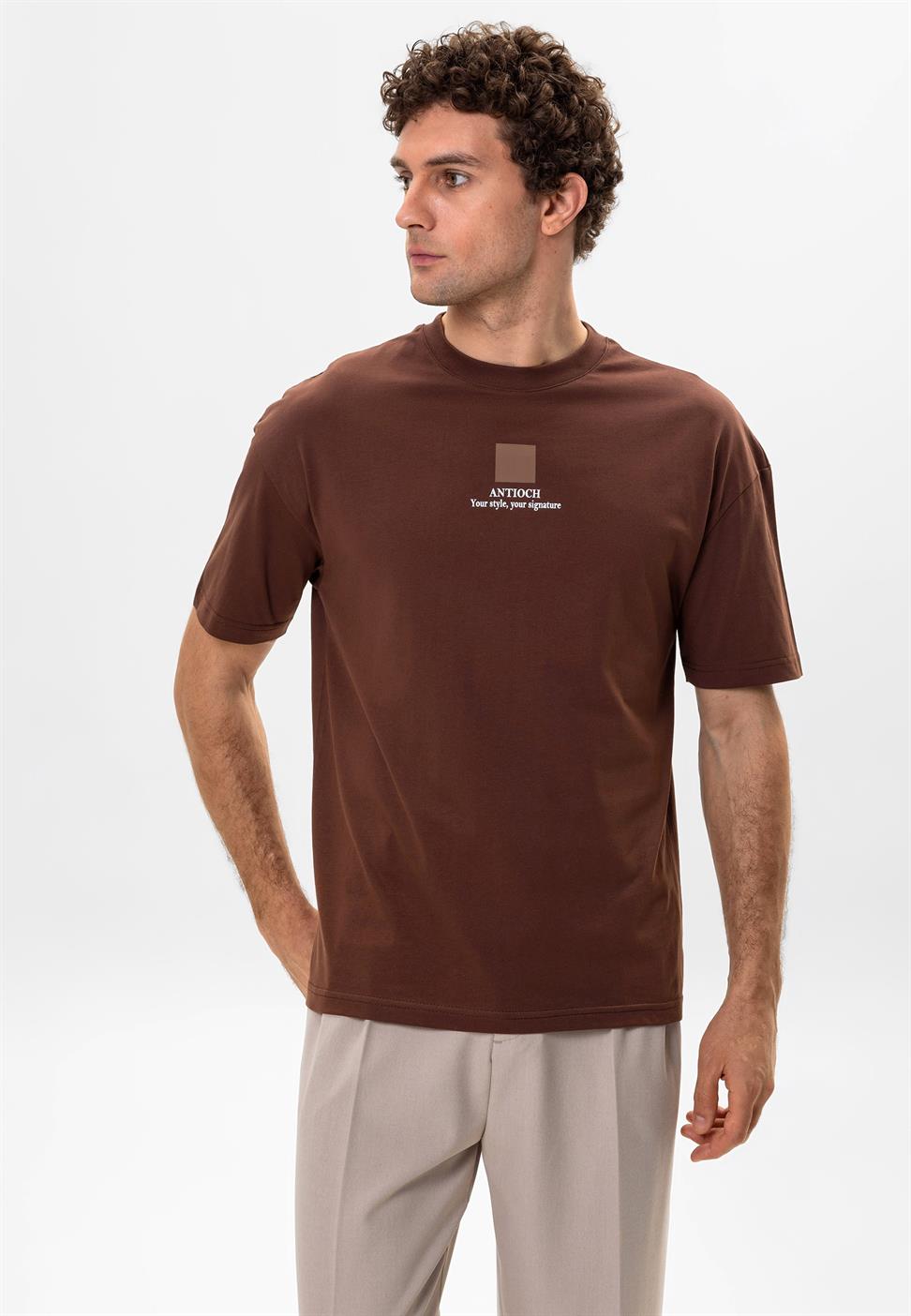 تي شيرت رجالي مطبوع كبير الحجم