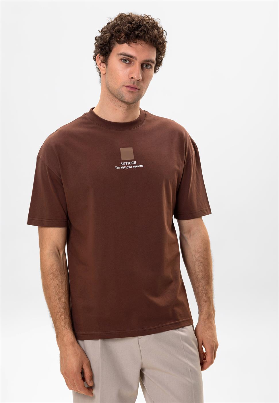 تي شيرت رجالي مطبوع كبير الحجم