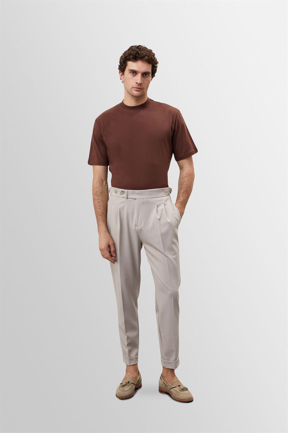 طاقم الرقبة الأساسية تي شيرت