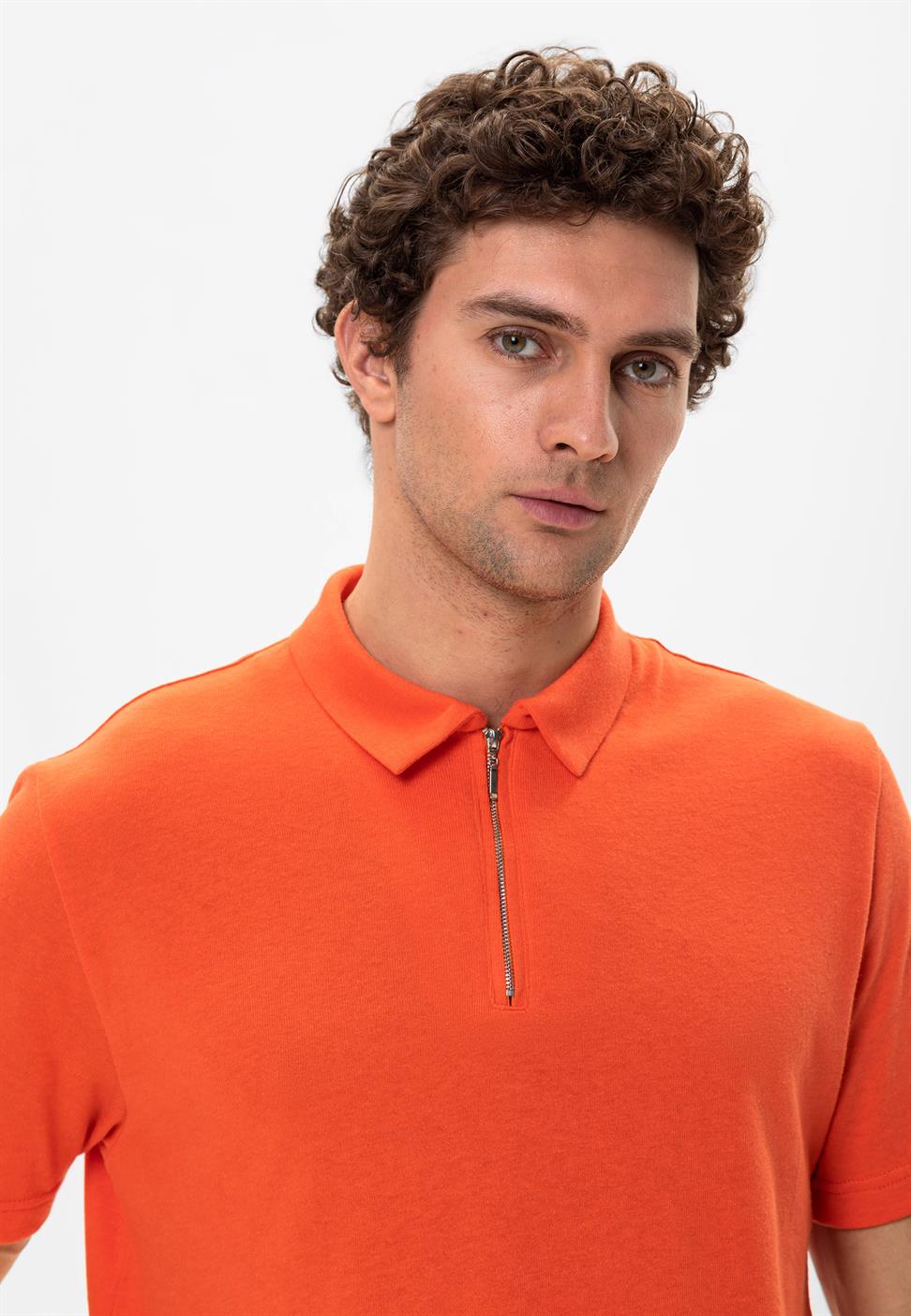 تي شيرت بولو بسحاب للرجال