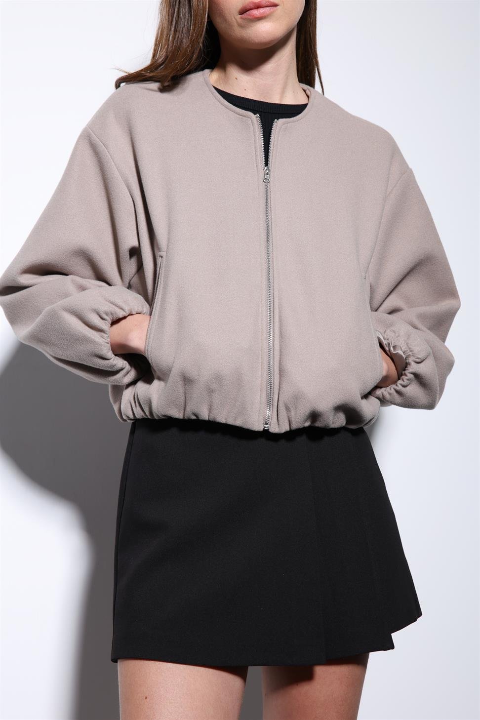 Antioch Taş Bel Lastikli Crop Kadın Mont