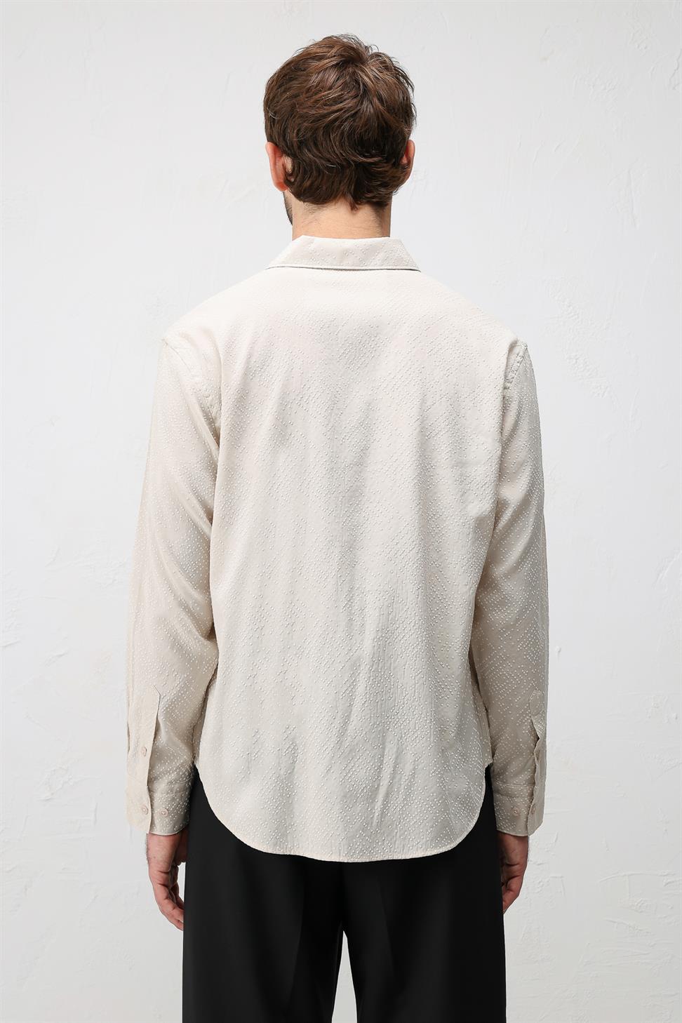 قميص رجالي منسوج من مزيج من الأقمشة
