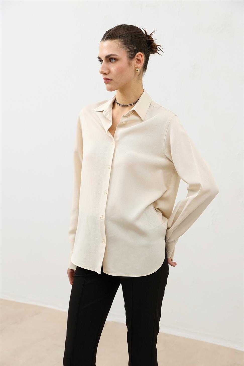 قميص نسائي فاخر